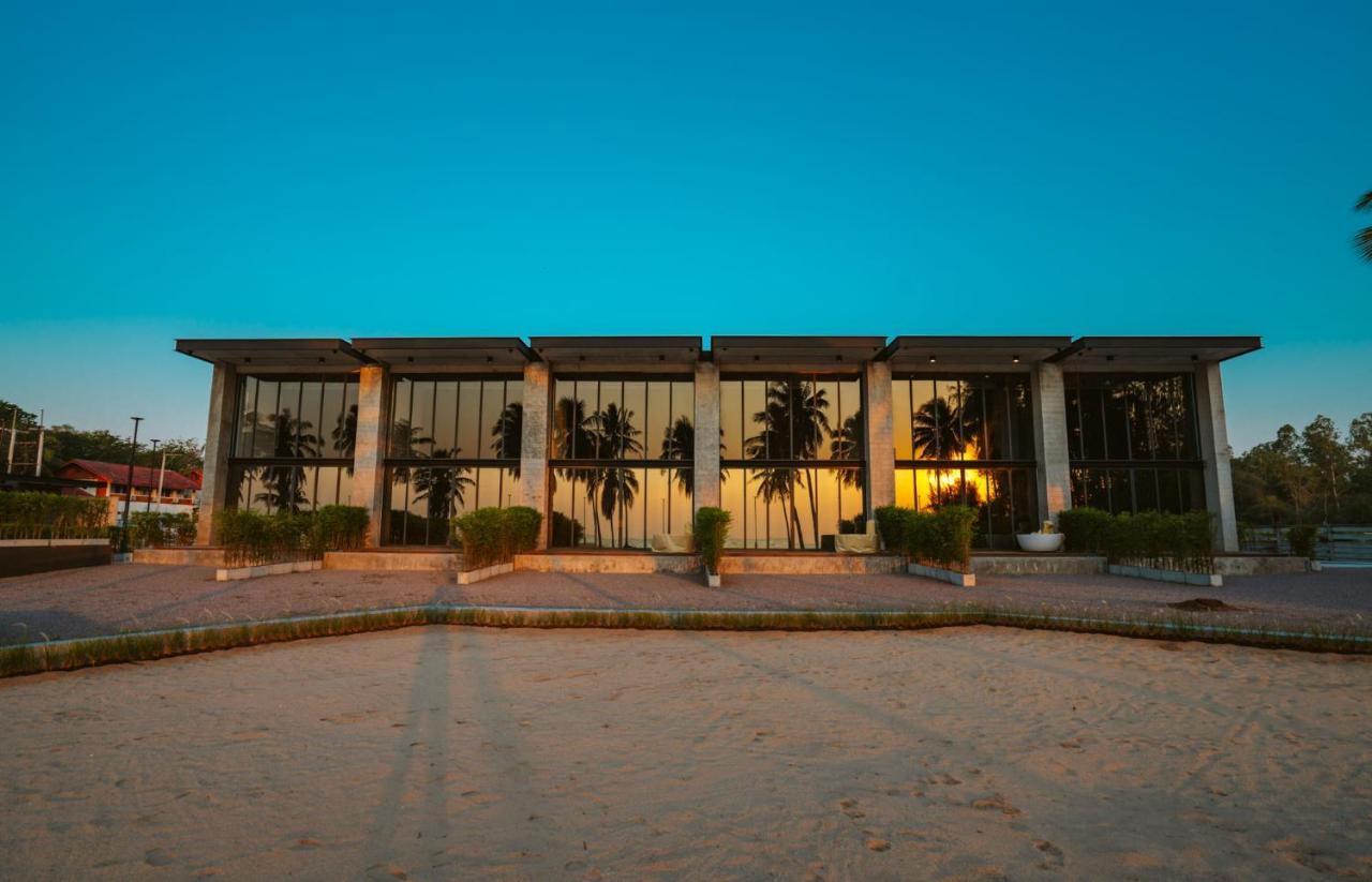 The Bloc @ Sea Hotel ทับสะแก ภายนอก รูปภาพ